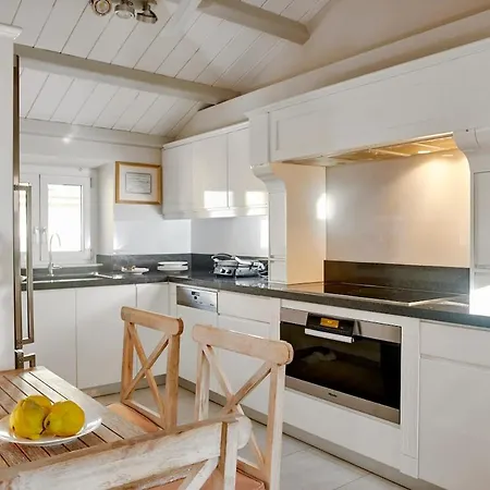 Daire Old Town Luxury Archontissa *